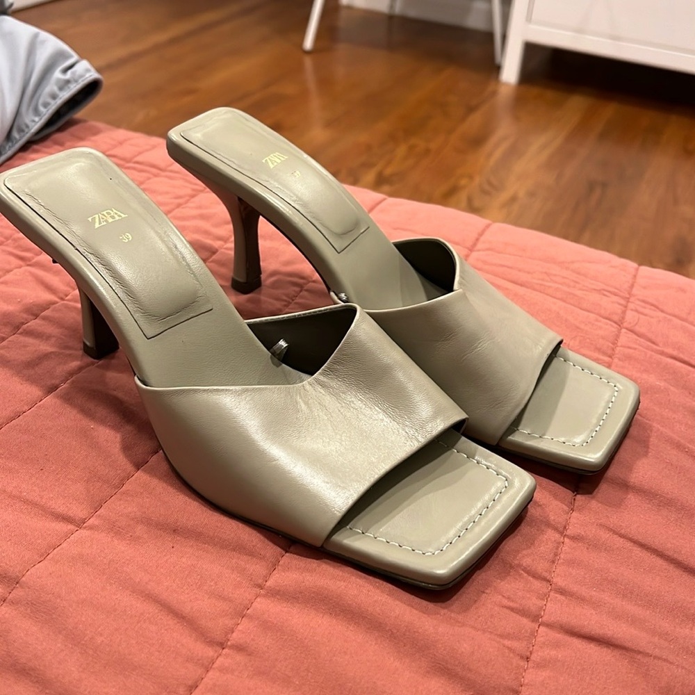 ZARA Women's Heeled Leather Sandals(Green, US 8.5/EUR 39)
